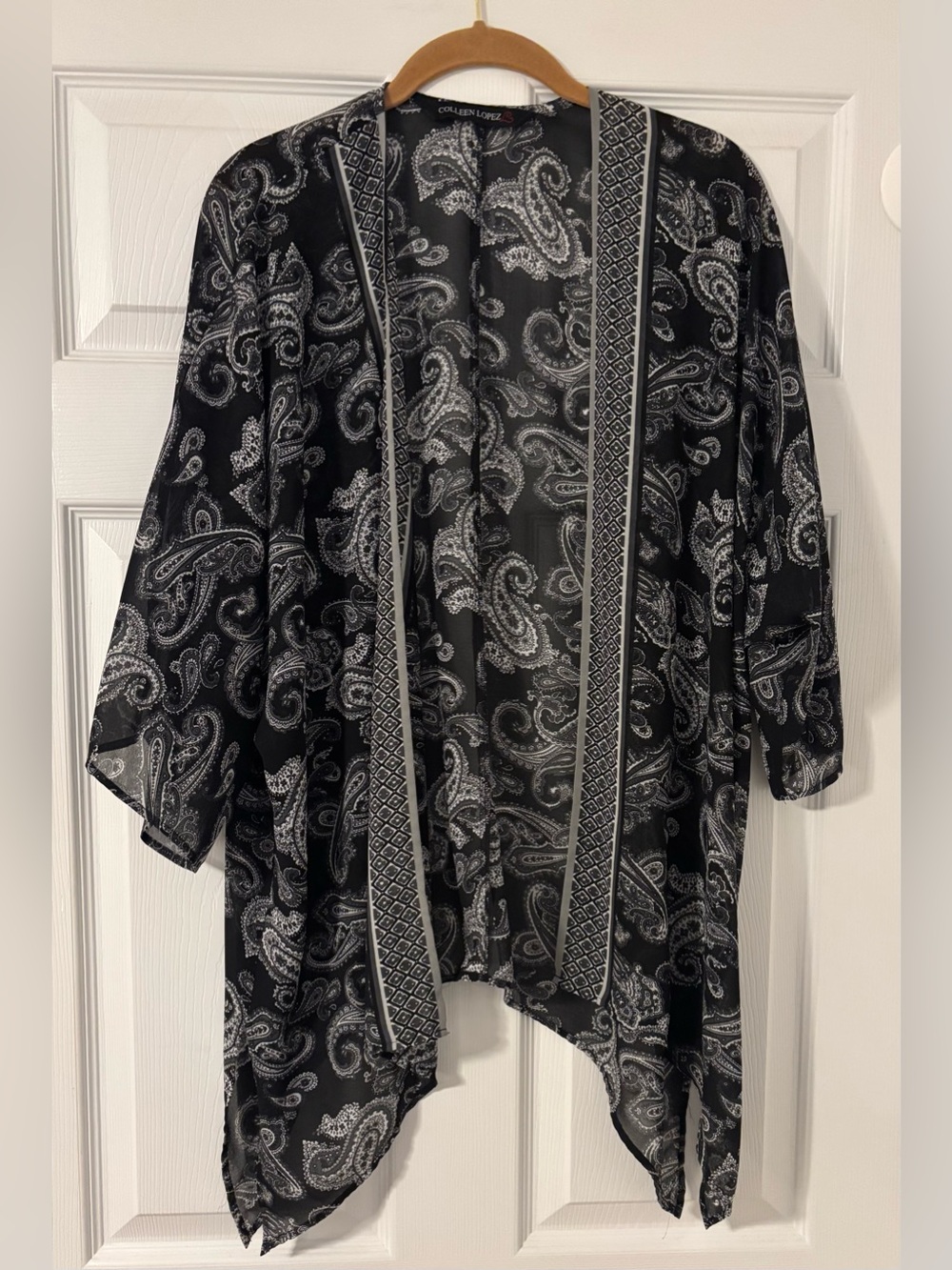 Colleen Lopez Sheer Kimono/Cardigan 3/4 Sleeves Black/White Paisley Women’s M/L